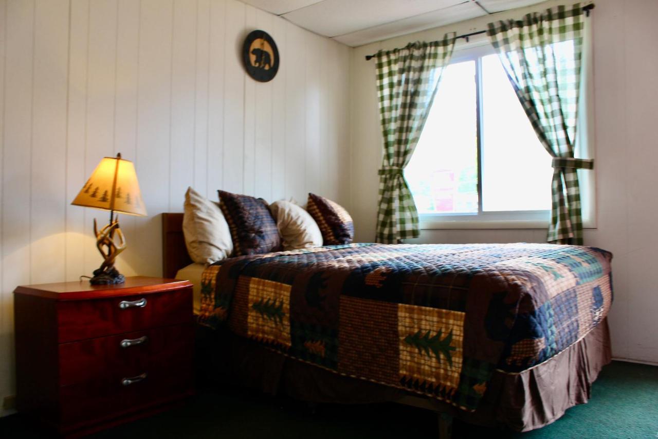 Motel Montreal Озеро Джордж Экстерьер фото